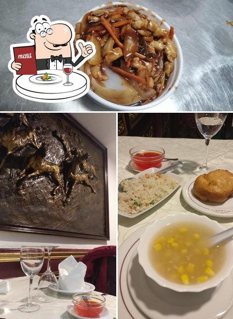 Еда в "Restaurante Chino Shanghai"