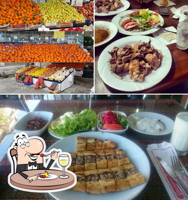 Еда в "Gaziantep Sahresi Kebap Pide Lahmacun Baklava"