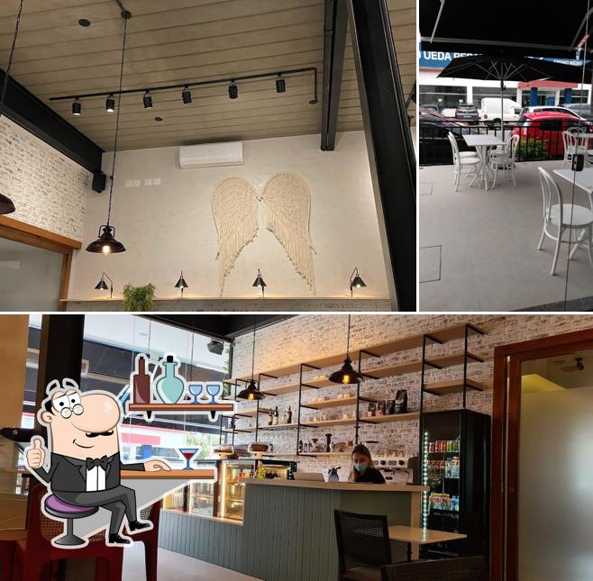 Veja imagens do interior do Catarina Café Macaé