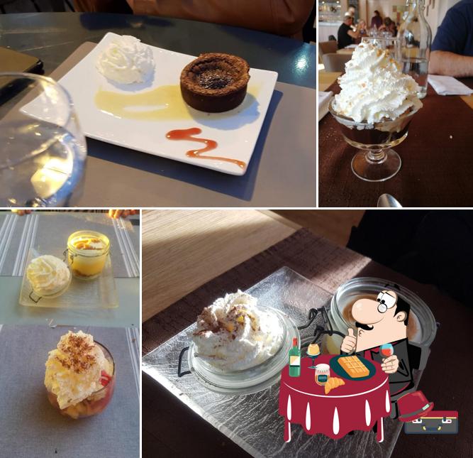 Le Rive Gauche offers a selection of desserts
