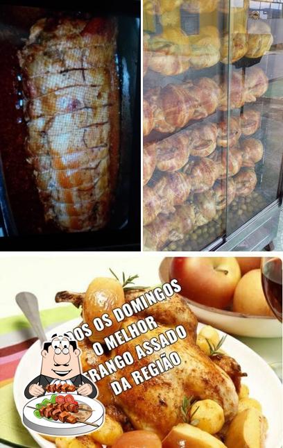 Comida em QUIFRANGO ASSADO