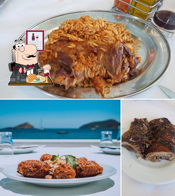 Закажите мясные блюда в "Taverna O Dimitris"