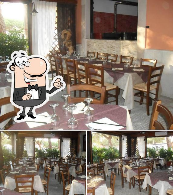 Siediti a un tavolo di Ristorante - Pizzeria " La Fenice "