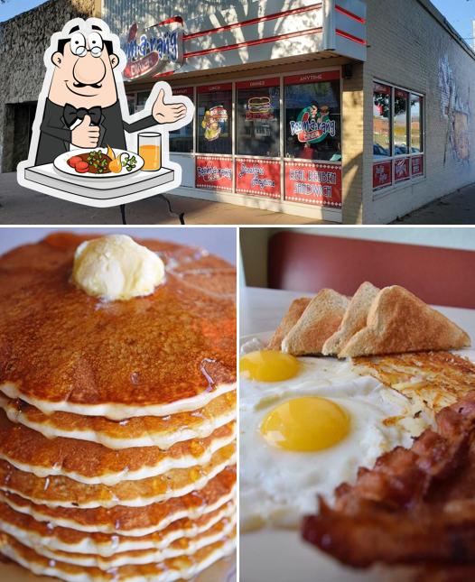 Boomarang Diner Stillwater, 902 S Main St in Stillwater Restaurant