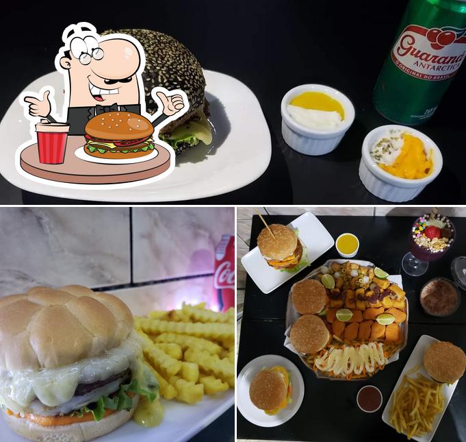 Experimente um hambúrguer no Altas horas lanchonete com Delivery
