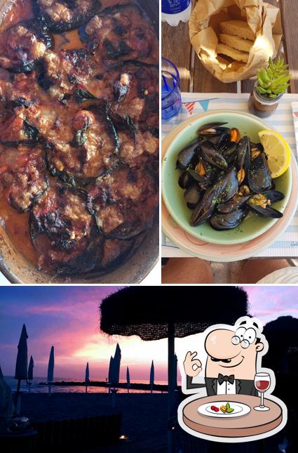 Platti al Stabilimento Balneare Ristorante Arcobalenobeach