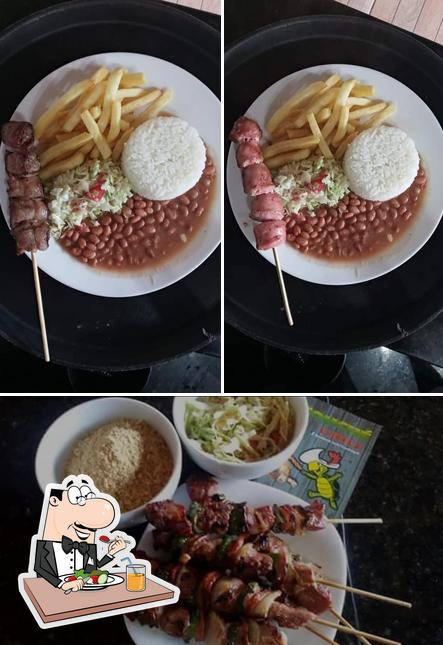 Comida em Touché Grill