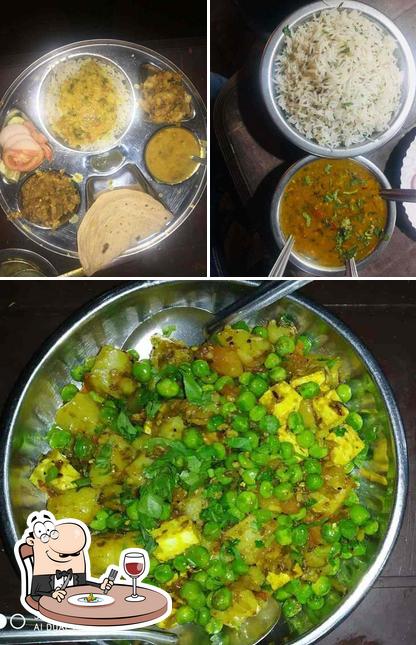 Food at Lucky Pav bhaji