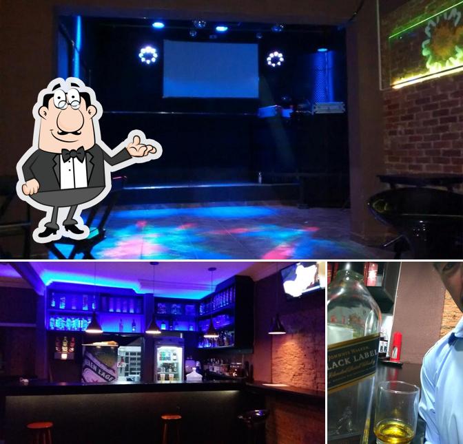 Entre diferentes coisas, interior e álcool podem ser encontrados no Mandala Lounge Bar