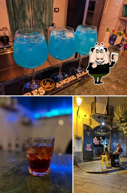 Goditi qualcosa da bere a escobar cocktails Salerno