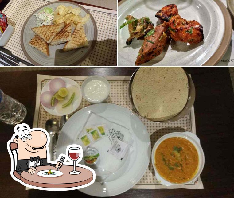 Meals at Sanchi - Sayaji Hotel