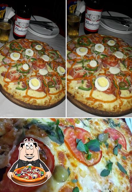 Consiga pizza no Pizzaria Recanto das Massas