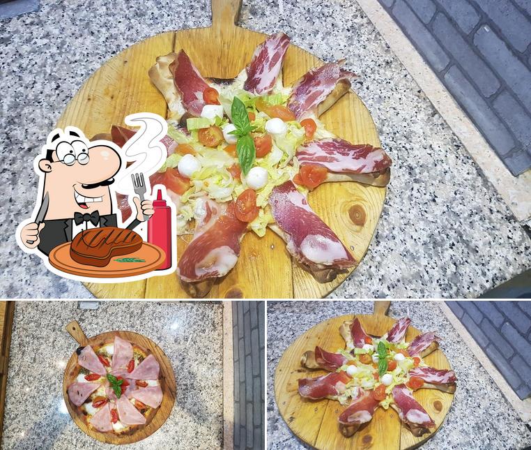 Ordina i piatti di carne a Pizzeria La Sfiziosa