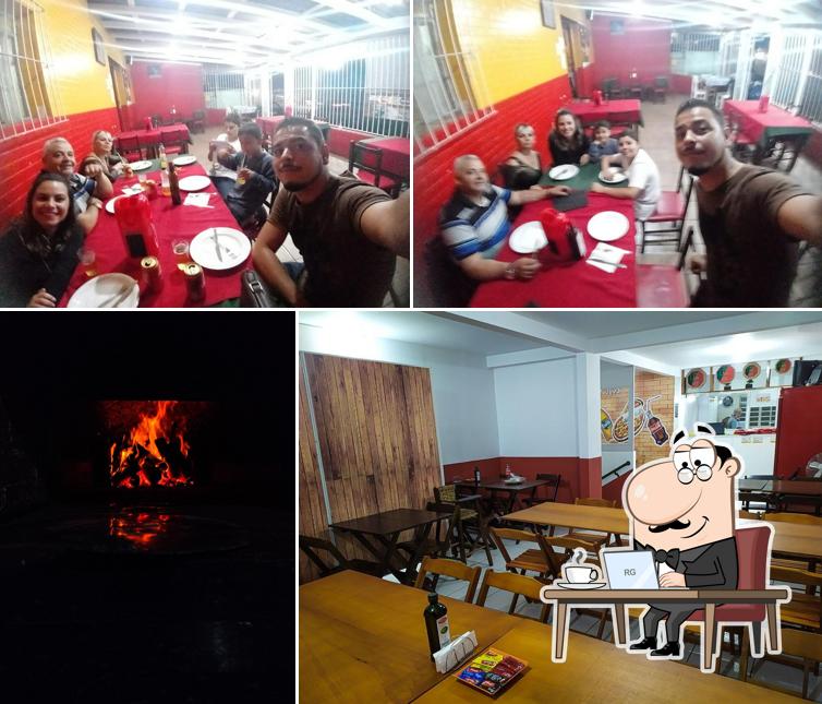 Veja imagens do interior do Pizzaria Nonna Julia Forno a Lenha