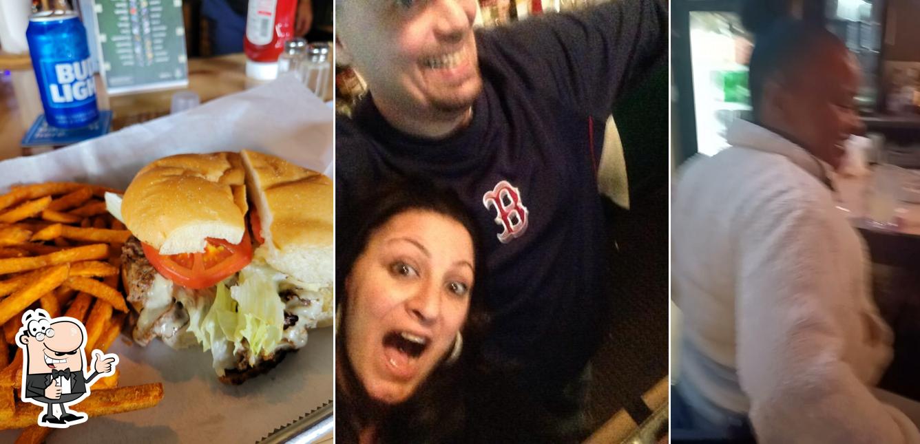 Johnny's Grill in West Haven Restaurant menu and reviews