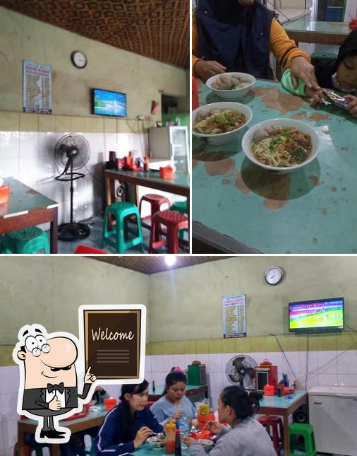 Saung Bakso Mas Gondrong Restaurant Tangerang Restaurant Reviews