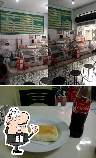 O interior do Hora Do Lanche