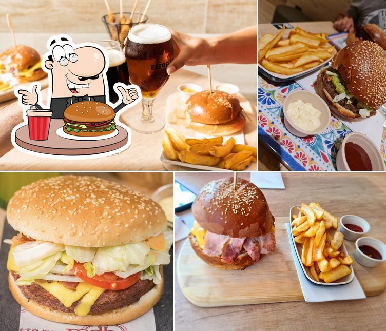 Las hamburguesas de Redbar Madrid - Plaza España las disfrutan distintos paladares