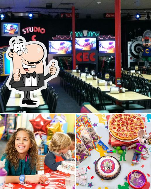 Chuck E Cheese's, 28 Brick Plz in Brick - Restaurant reviews