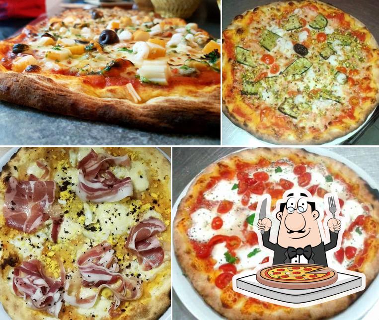 Ordina una pizza a Pizzeria Ristorante Agorà