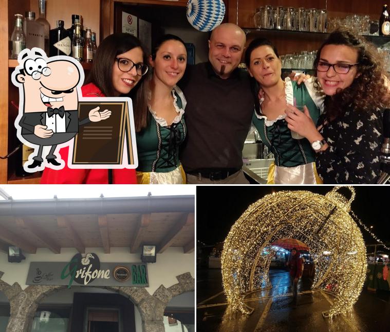 La foto di esterno e bancone da bar da Bar Grifone