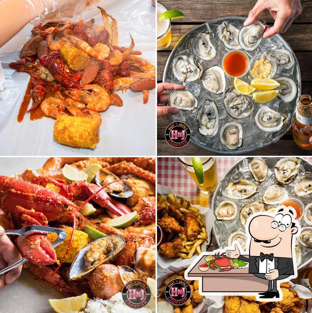 Pide las distintas comidas con marisco que te ofrecen en Hot N Juicy Crawfish