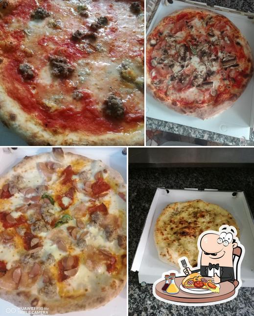 Ordina tra le molte varianti di pizza