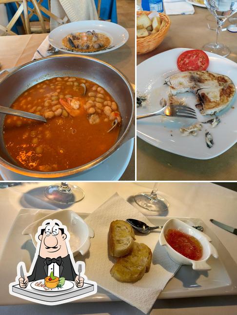 Meals at Restaurante Rompeolas Somo