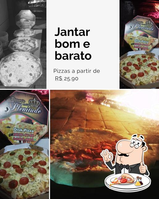 Escolha pizza no Pizzaria Plenitude