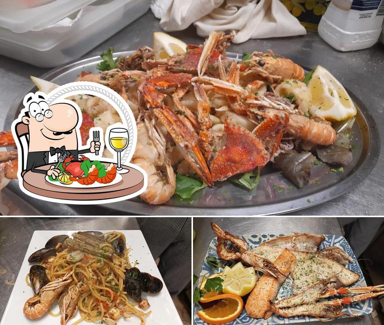 Essayez de nombreux repas à base de fruits de mer servis par Il mare del Sud