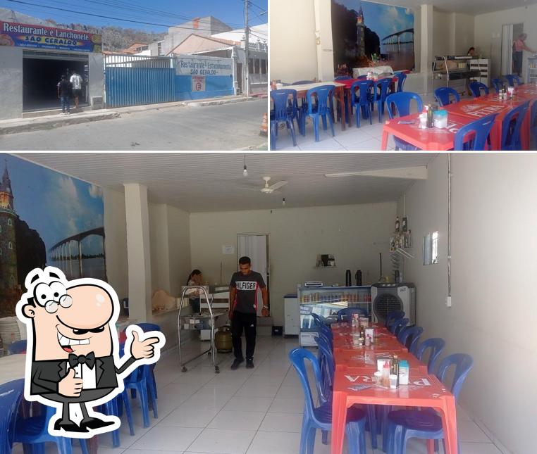 Look at this photo of Restaurante são Geraldo e Estacionamento