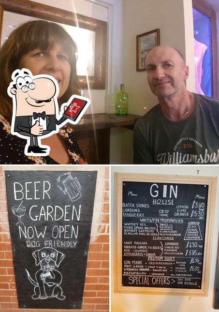 Starting Gate Micro Pub In Wolverhampton Restaurant Reviews