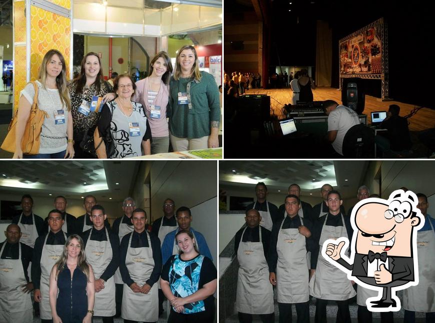 Here's a pic of Buffet Luiza Santiago