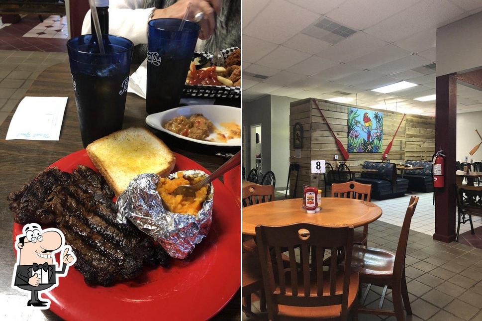 Captain Dave's in Moulton Restaurant menu and reviews