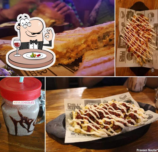 Cheesy Juicy Burgers The Garage, Chennai, 45/11 Restaurant reviews