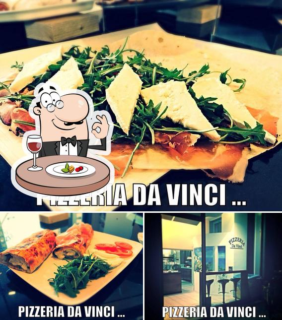 La foto di cibo e interni da Pizza Da Vinci