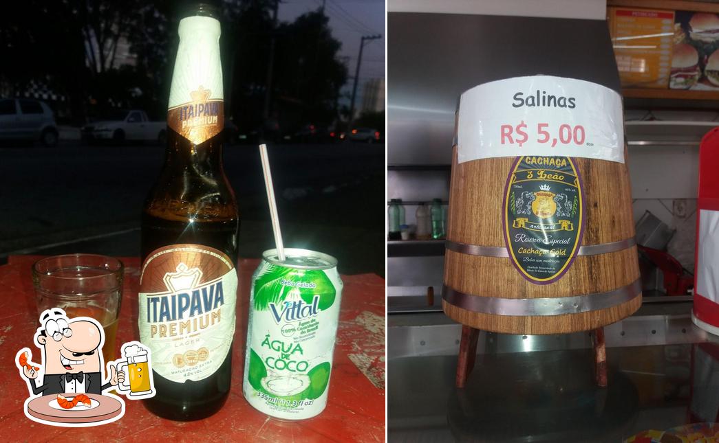 Peça um copo de cerveja leve ou escura