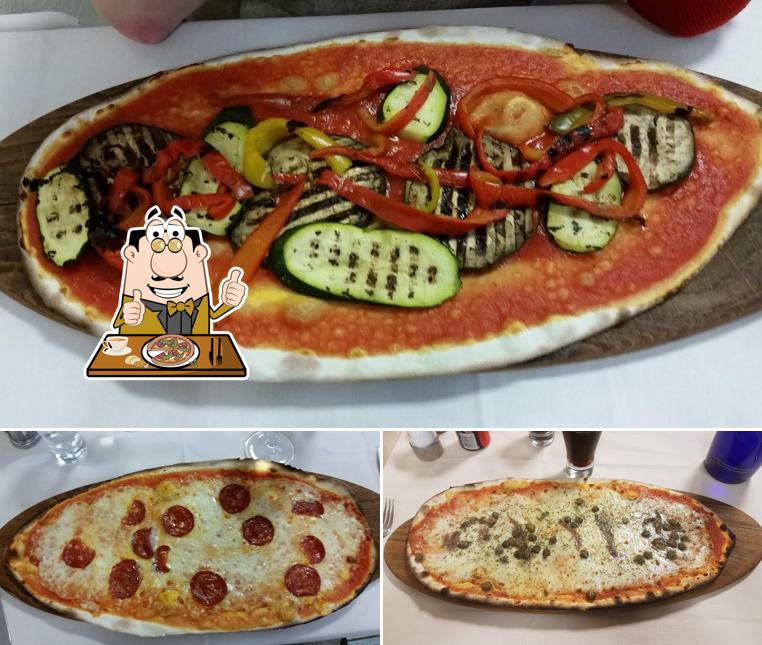 Prenditi una pizza a Ristorante Pizzeria Mare Caldo