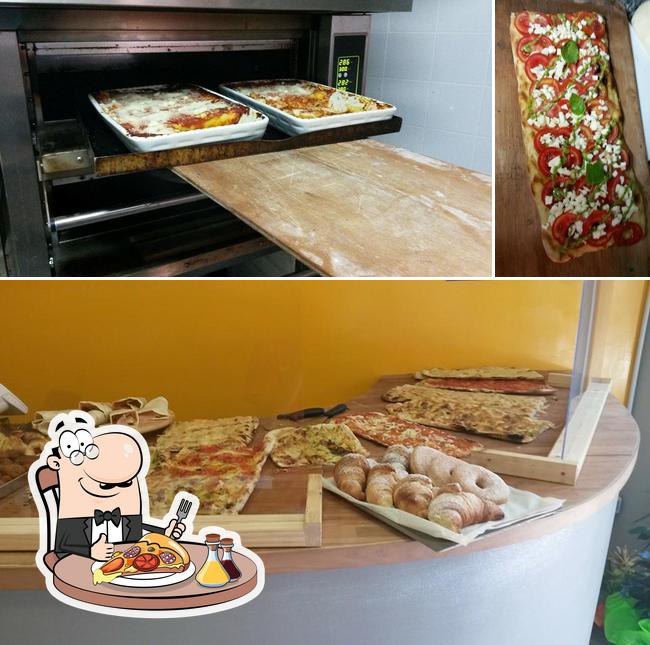 Ordina una pizza a Street's Food Ladispoli prenotati al 389.937.8068