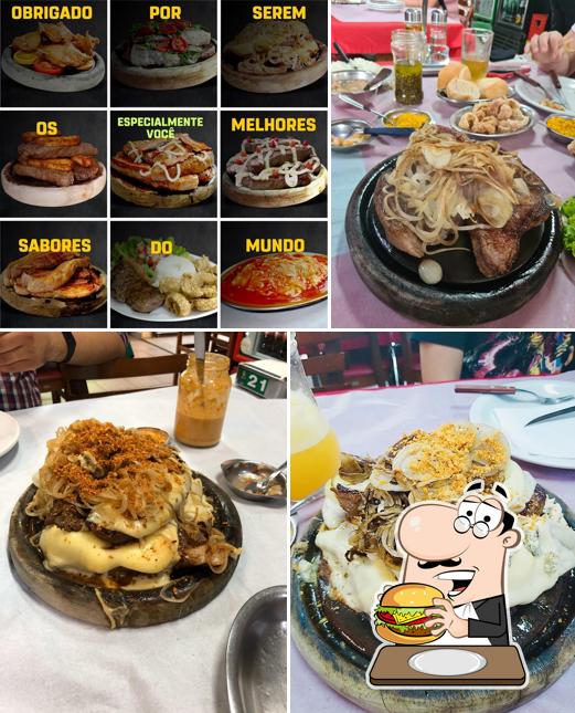 Os hambúrgueres do Restaurante do Romeu Picanha na Tábua Sumaré irão saciar diferentes gostos