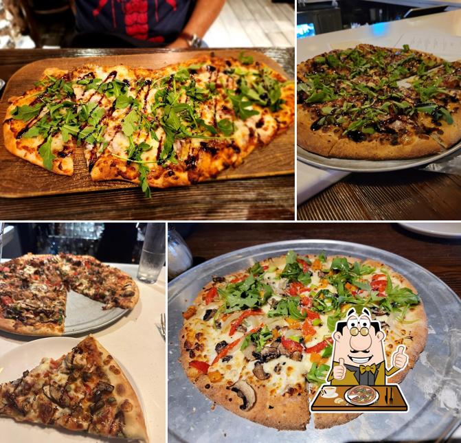Pub y bar Carmines at Candleworks, New Bedford Carta del restaurante