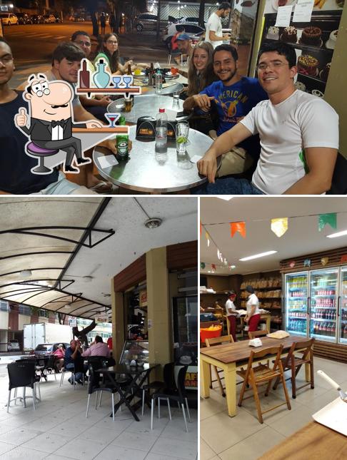 O interior do Café Mania