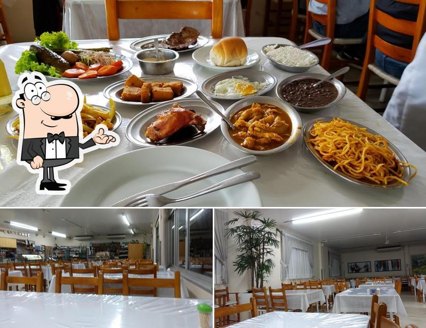 Veja imagens do interior do Restaurante Beija Flor