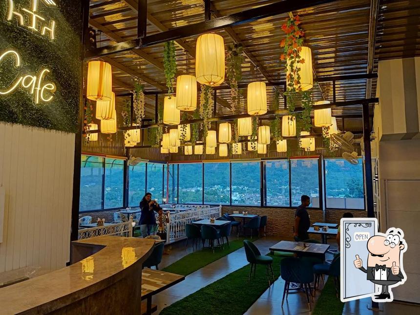 Look at this image of Grand Terrace Cafe