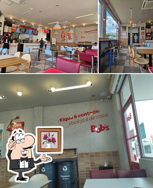 Veja imagens do interior do Bob's Burger - Drive Bady Bassitt Rio Preto