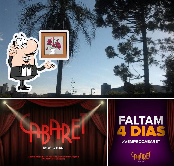 Entre diversos coisas, interior e exterior podem ser encontrados no Cabaret Music Bar