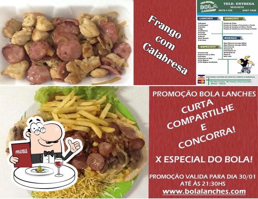 A foto da comida e interior a Frango do bola