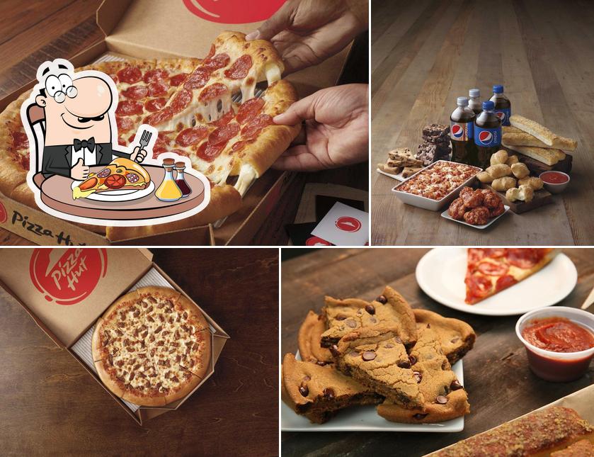 Pizza Hut, 825 Westfield Rd in Noblesville Restaurant menu and reviews