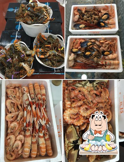 В "Mariscos El 15" вы можете отведать разнообразные блюда с морепродуктами