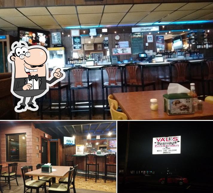 Val's Famous Pizza & Grinders in Chesterton Restaurant menu and reviews
